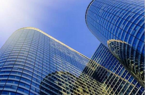 Glass curtain wall