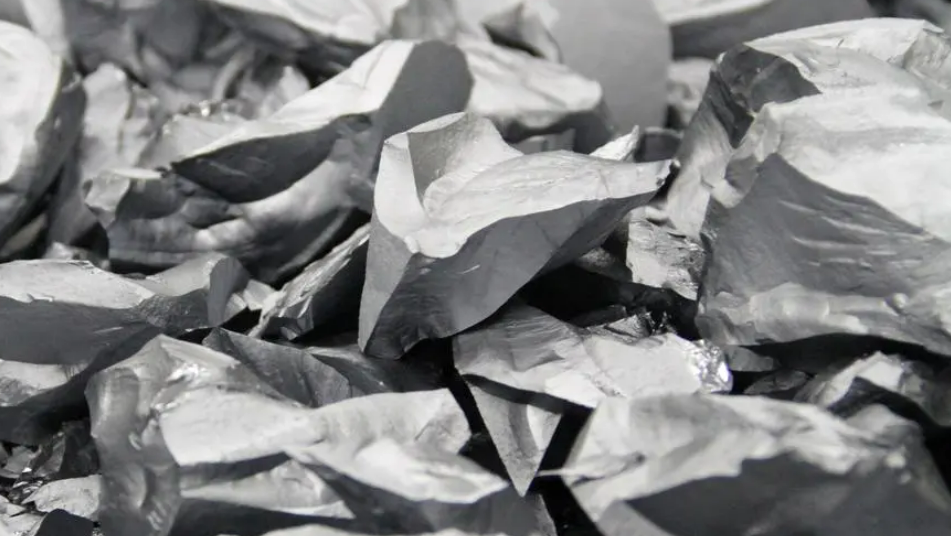 Polysilicon prices keep sliding with a nearly 5% decline