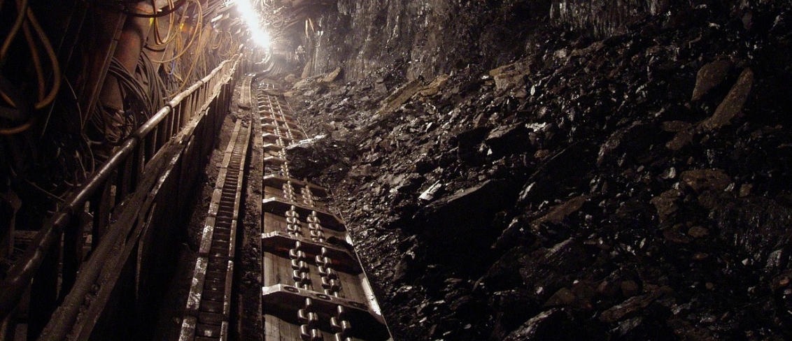 Shaanxi Provincial Emergency Management Department Holds Promotion Meeting on Underground Workforce Reduction for Large-Shift Coal Mines