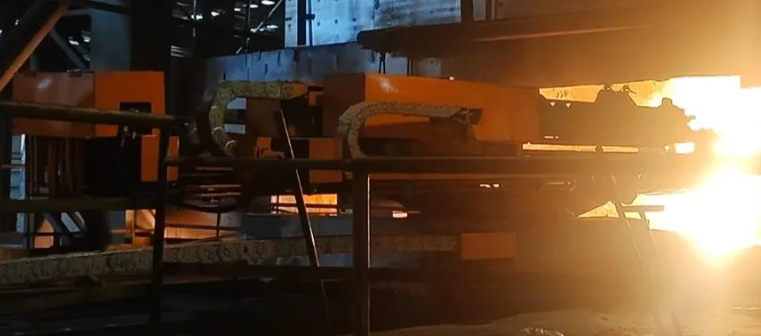 Application of Tapping Robots in Submerged Arc Furnace Industry: Resolving Industrial Pain Points and Boosting Production Efficiency